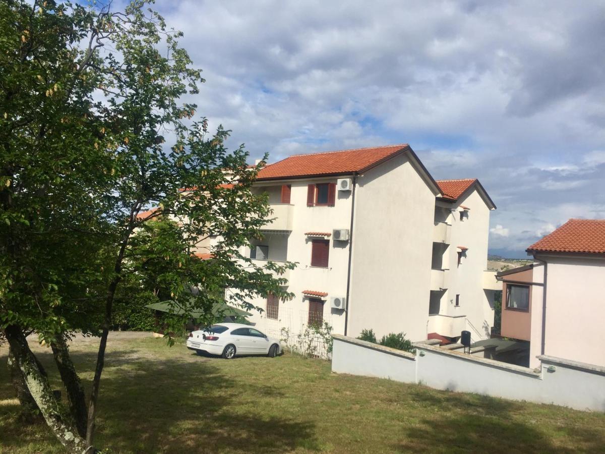 amz AP4 Apartman Jadranovo Kültér fotó